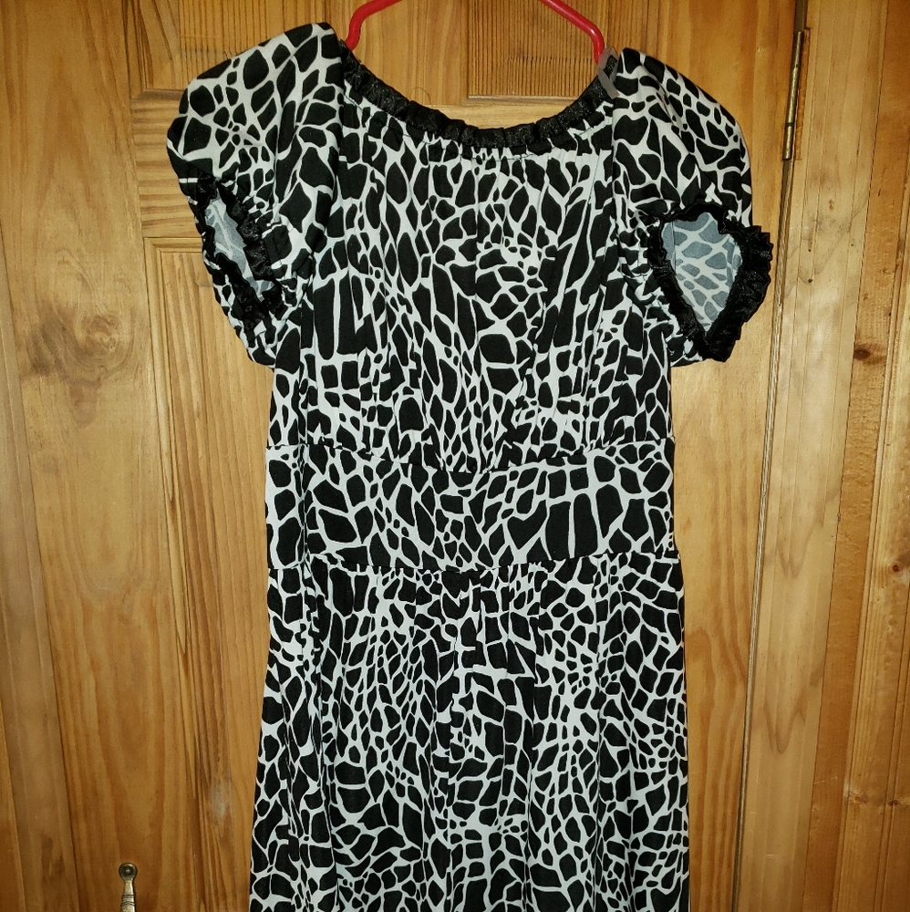 Stretchy / Flowing dress